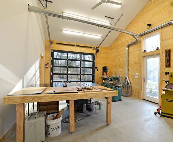 Garage transformé en atelier