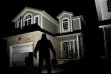 Deux outils pour vous aider à tenir votre porte de garage bien fermée