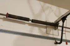 Ressort de porte de garage brisé